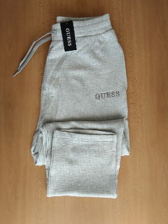 Zobrazit detail produktu - Pánské tepláky Guess U4YB20 Obrázek Pánské tepláky Guess U4YB20